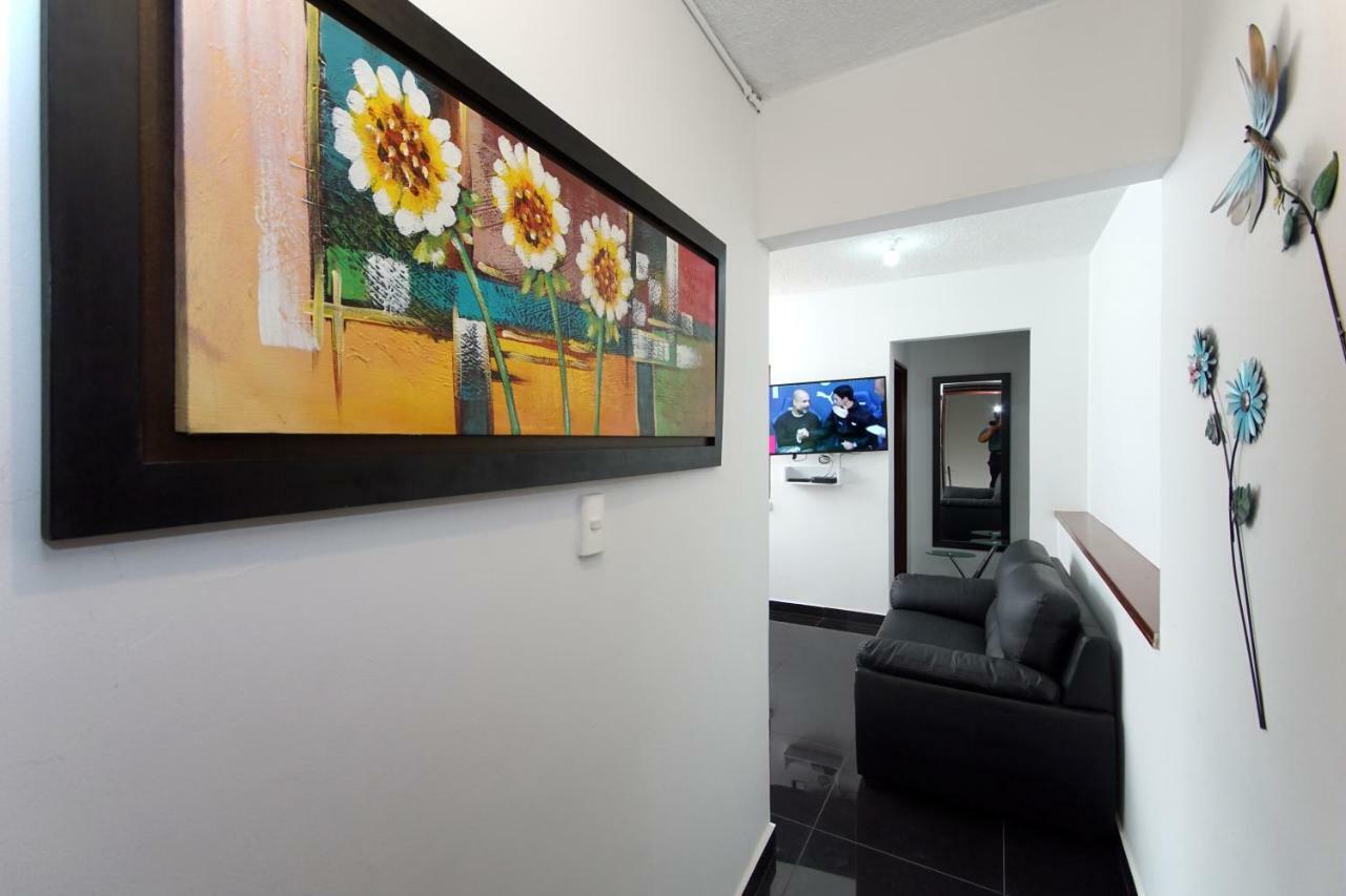 Cozy Apartment Excellent Location, Air Conditioning Cali Dış mekan fotoğraf